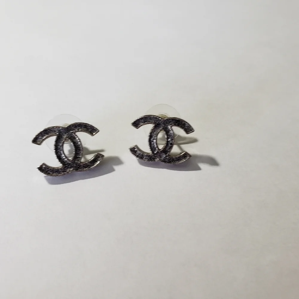 Chanel  earrings - Picture 9 of 9